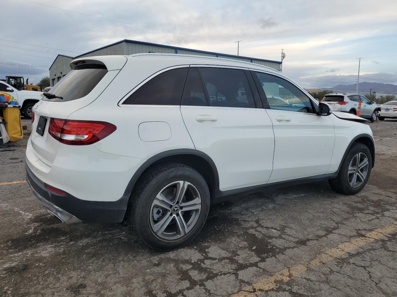 2018 MERCEDES-BENZ GLC 300 photo 7