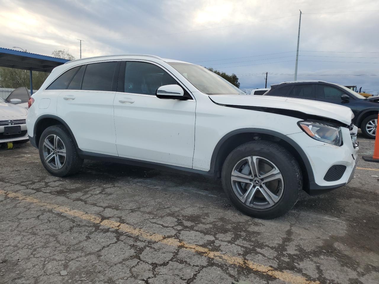 2018 MERCEDES-BENZ GLC 300 photo 10