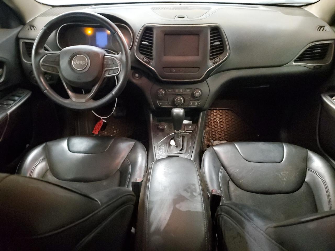 2019 JEEP CHEROKEE LATITUDE PLUS photo 8