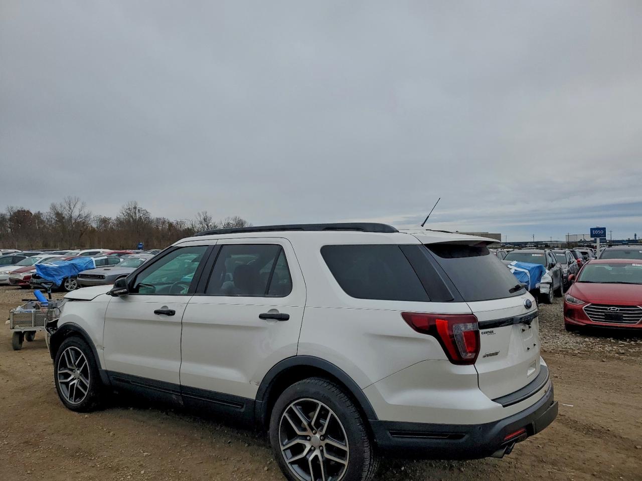2018 FORD EXPLORER SPORT photo 2