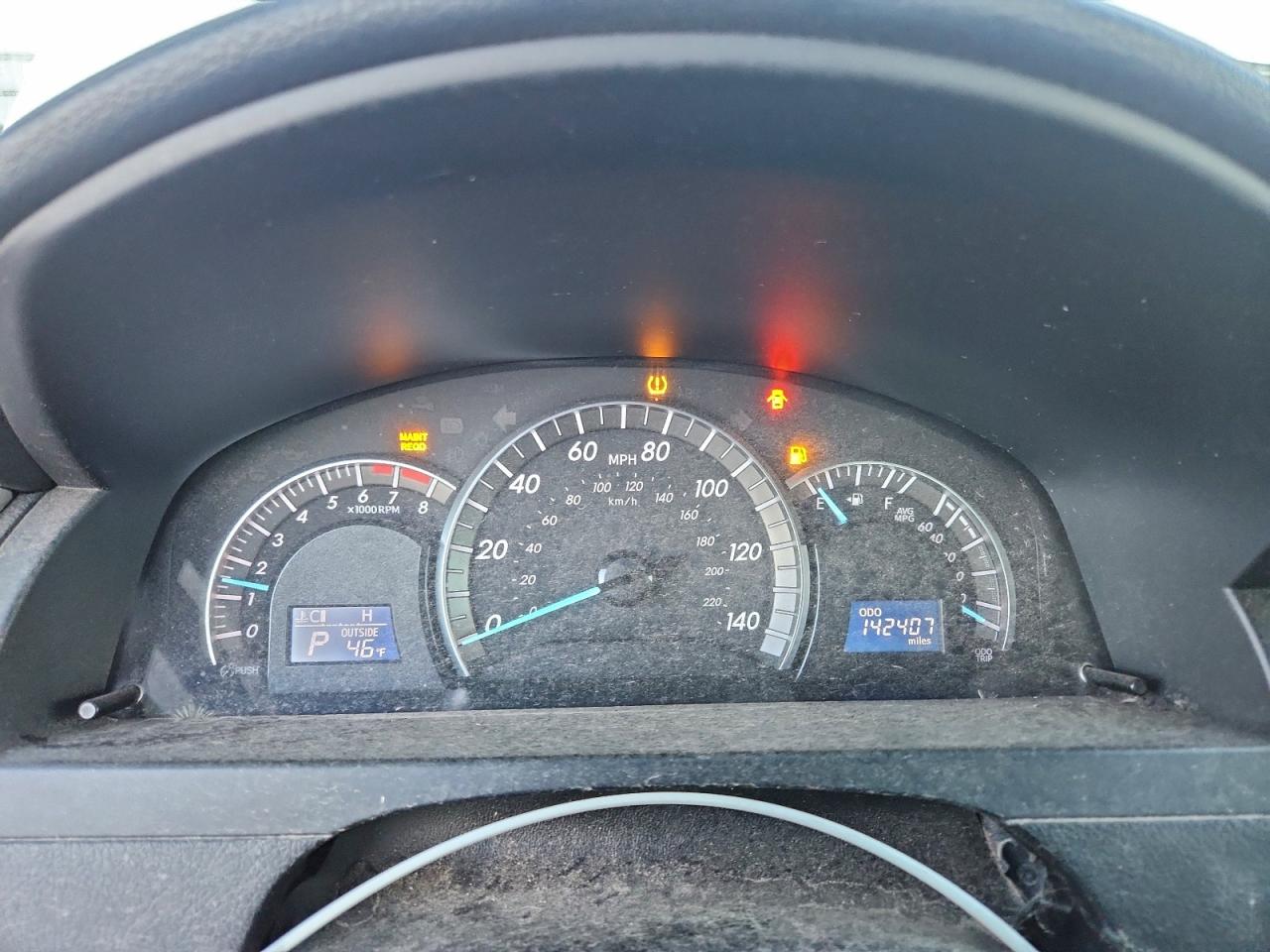 2014 TOYOTA CAMRY L photo 25