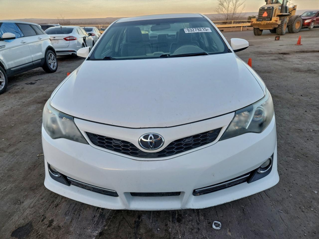 2014 TOYOTA CAMRY L photo 13
