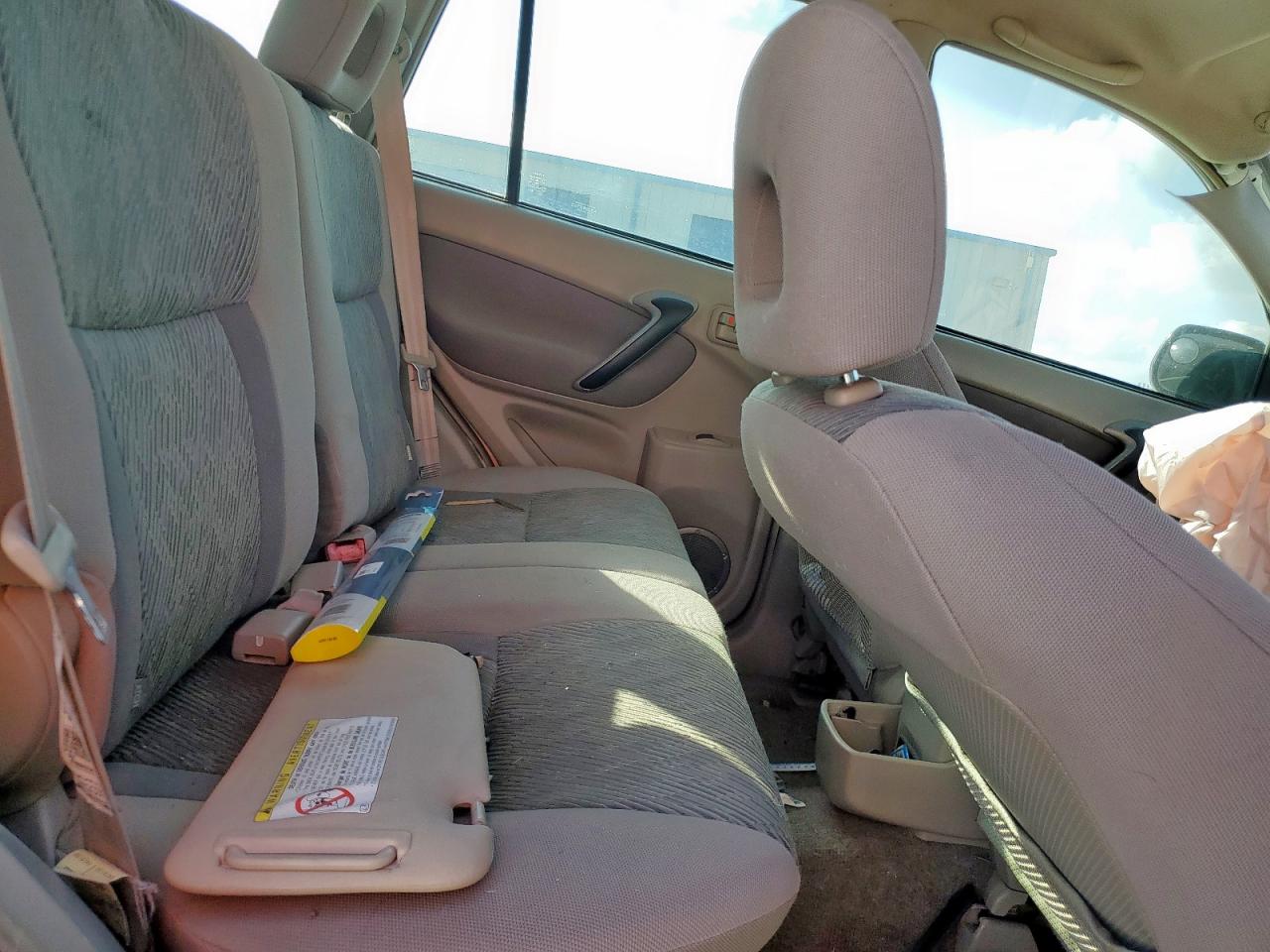 2003 TOYOTA RAV4 photo 11