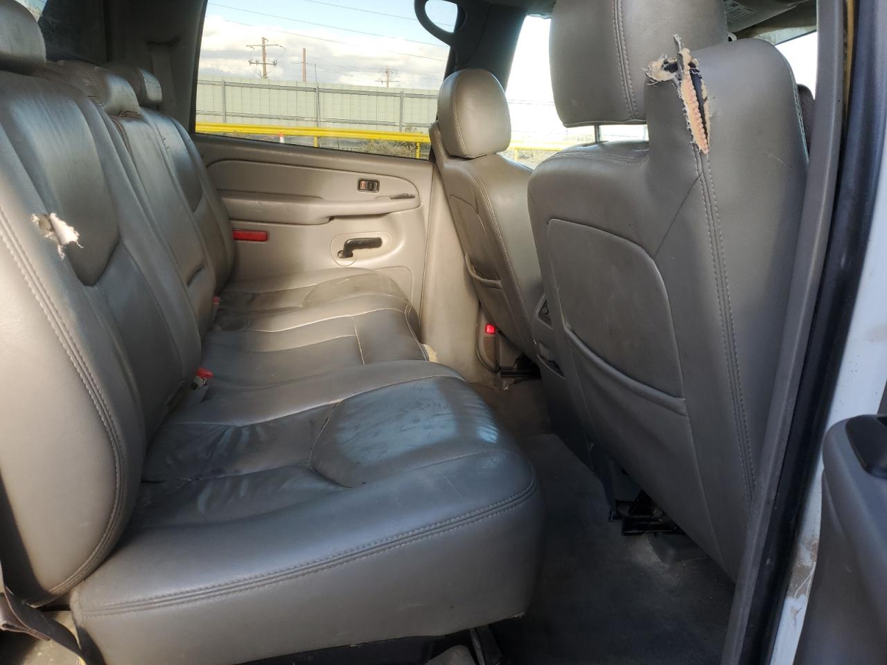 2005 CHEVROLET AVALANCHE K1500 photo 10