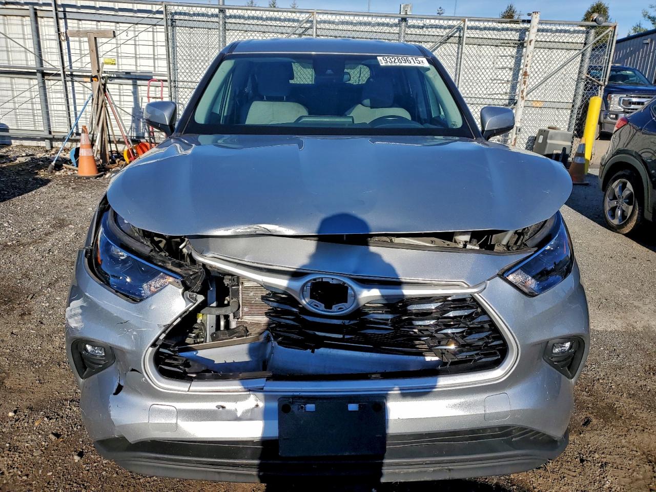 2022 TOYOTA HIGHLANDER photo 5