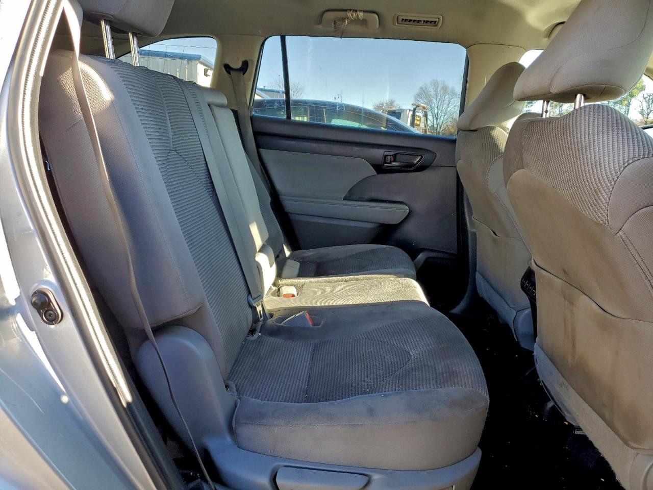 2022 TOYOTA HIGHLANDER photo 11