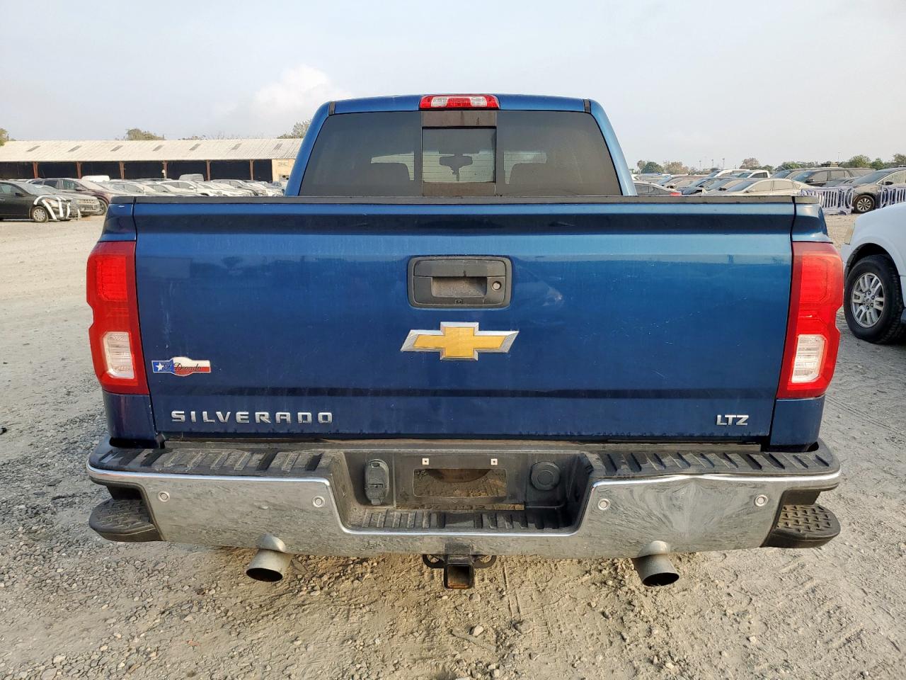 2017 CHEVROLET SILVERADO C1500 LTZ photo 11