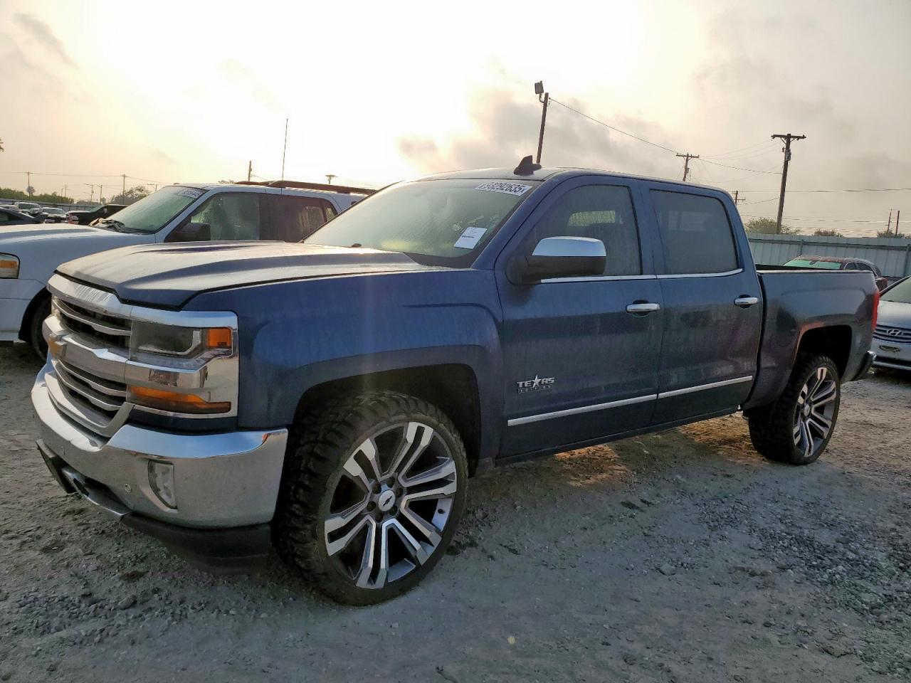 2017 CHEVROLET SILVERADO