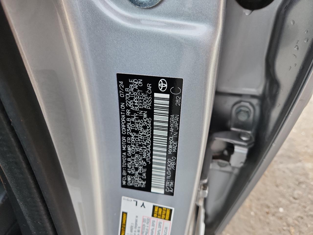 2024 TOYOTA PRIUS XLE photo 12
