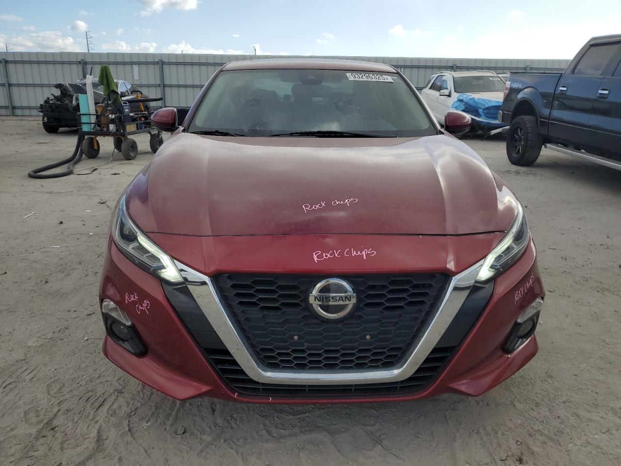 2019 NISSAN ALTIMA SV photo 13