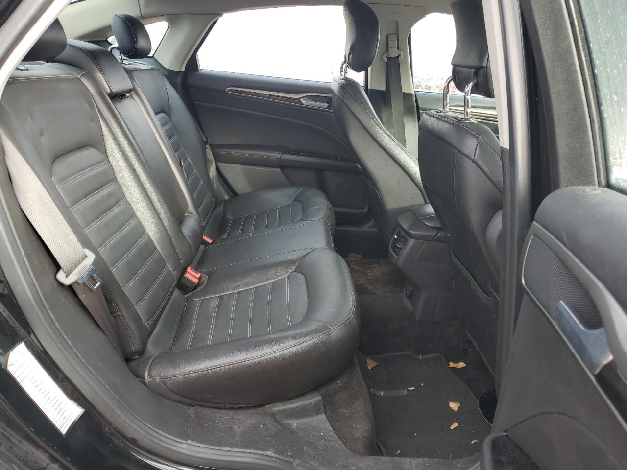 2014 FORD FUSION SE photo 19
