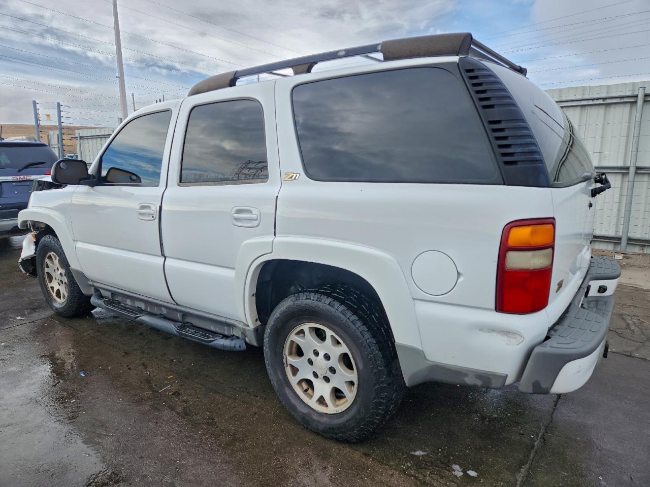 2003 CHEVROLET TAHOE K1500 photo 2