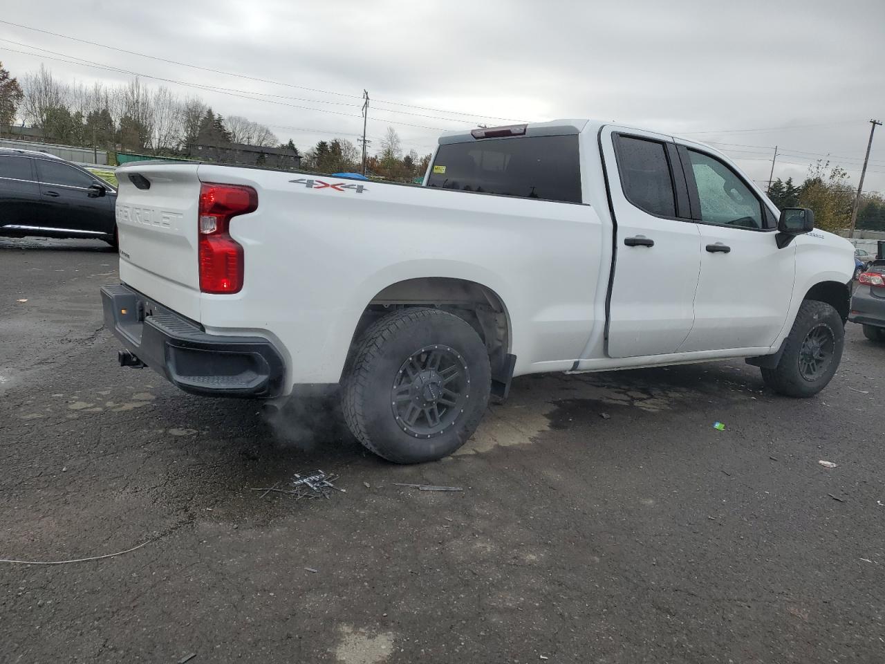 2020 CHEVROLET SILVERADO K1500 photo 3