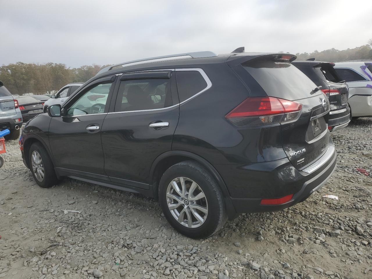 2019 NISSAN ROGUE S photo 3