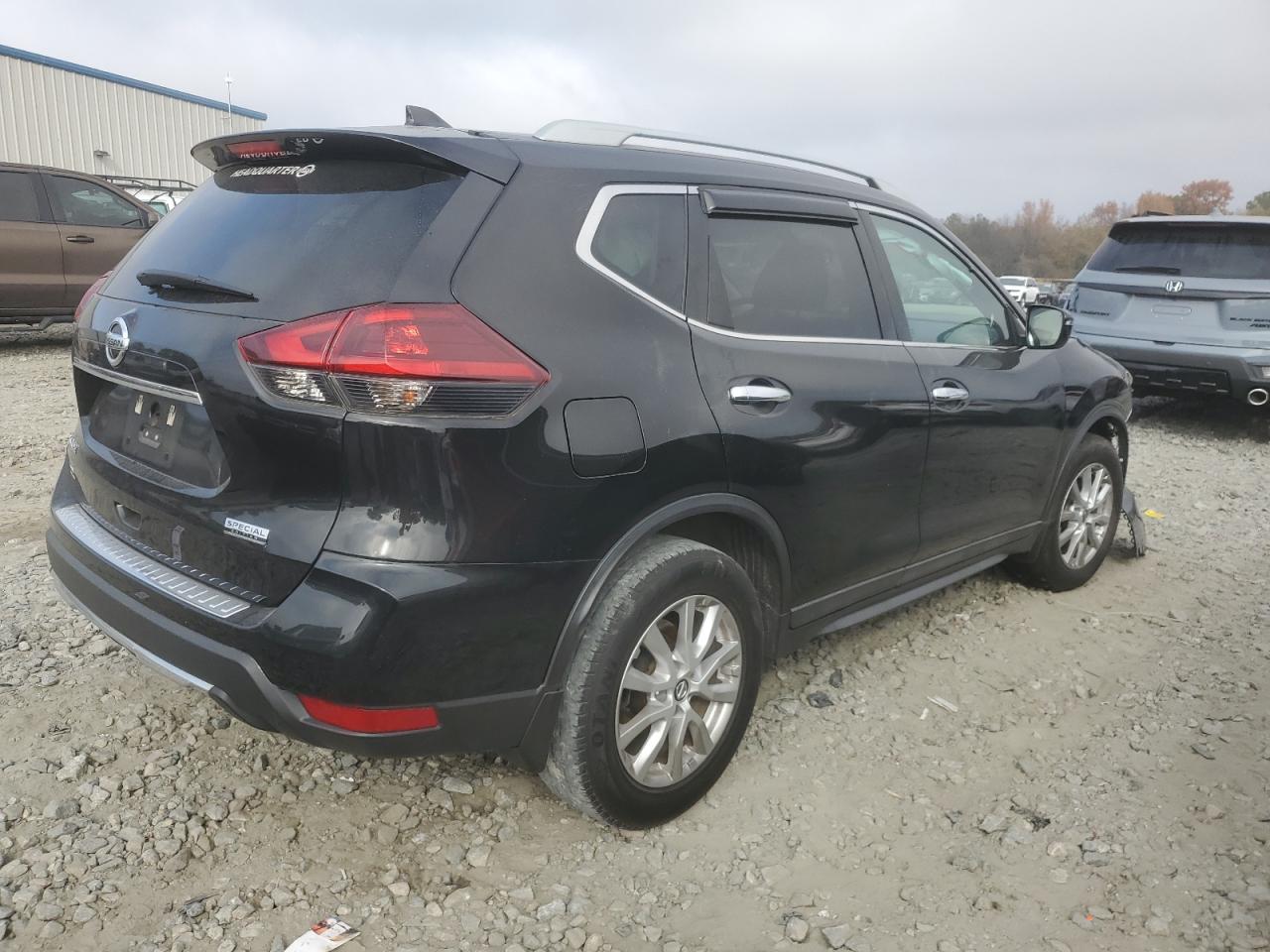 2019 NISSAN ROGUE S photo 5