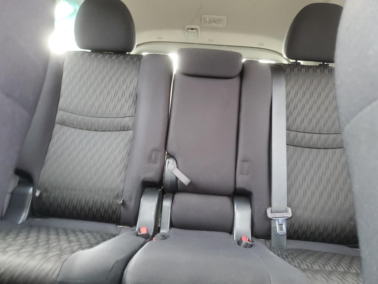2019 NISSAN ROGUE S photo 19