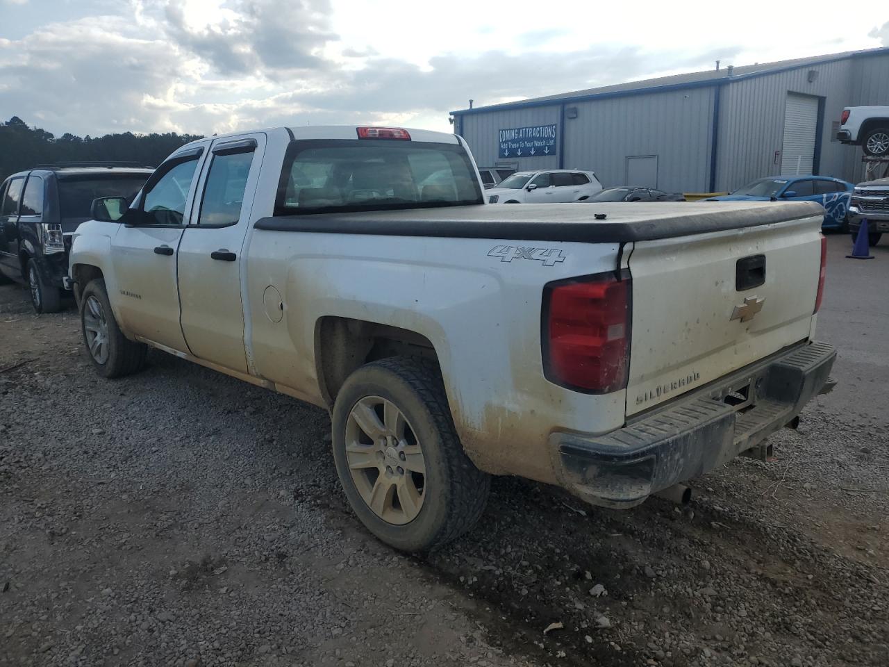 2017 CHEVROLET SILVERADO K1500 photo 3