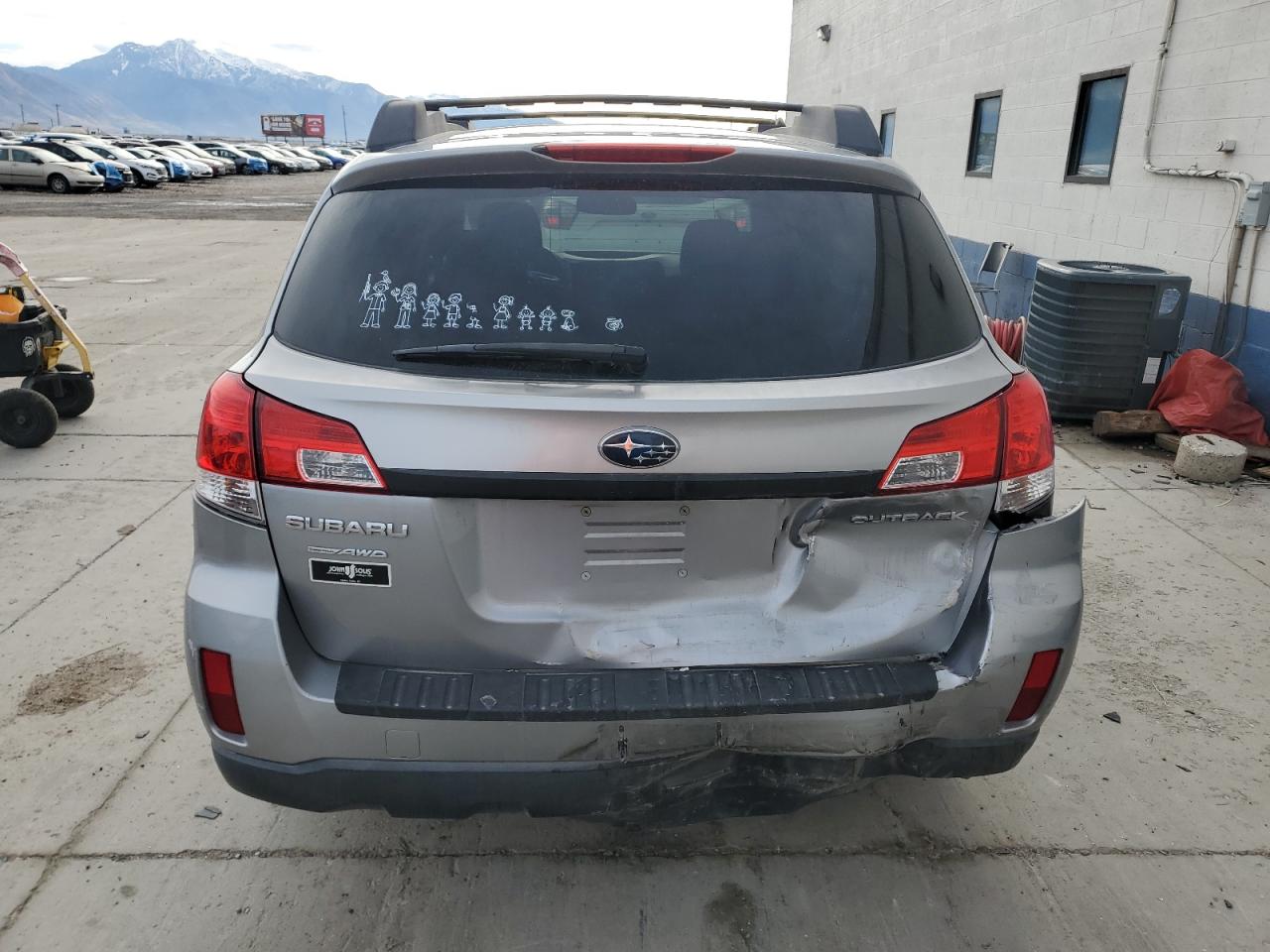 2010 SUBARU OUTBACK 2.5I PREMIUM photo 6