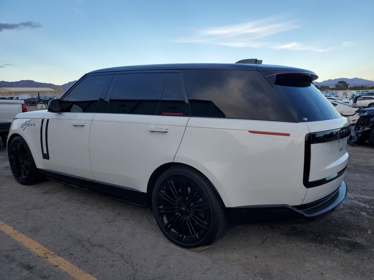2023 LAND ROVER RANGE ROVER AUTOBIOGRAPHY photo 3