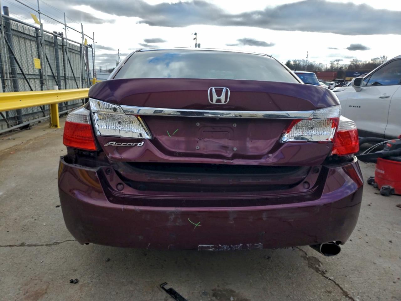 2015 HONDA ACCORD LX photo 6