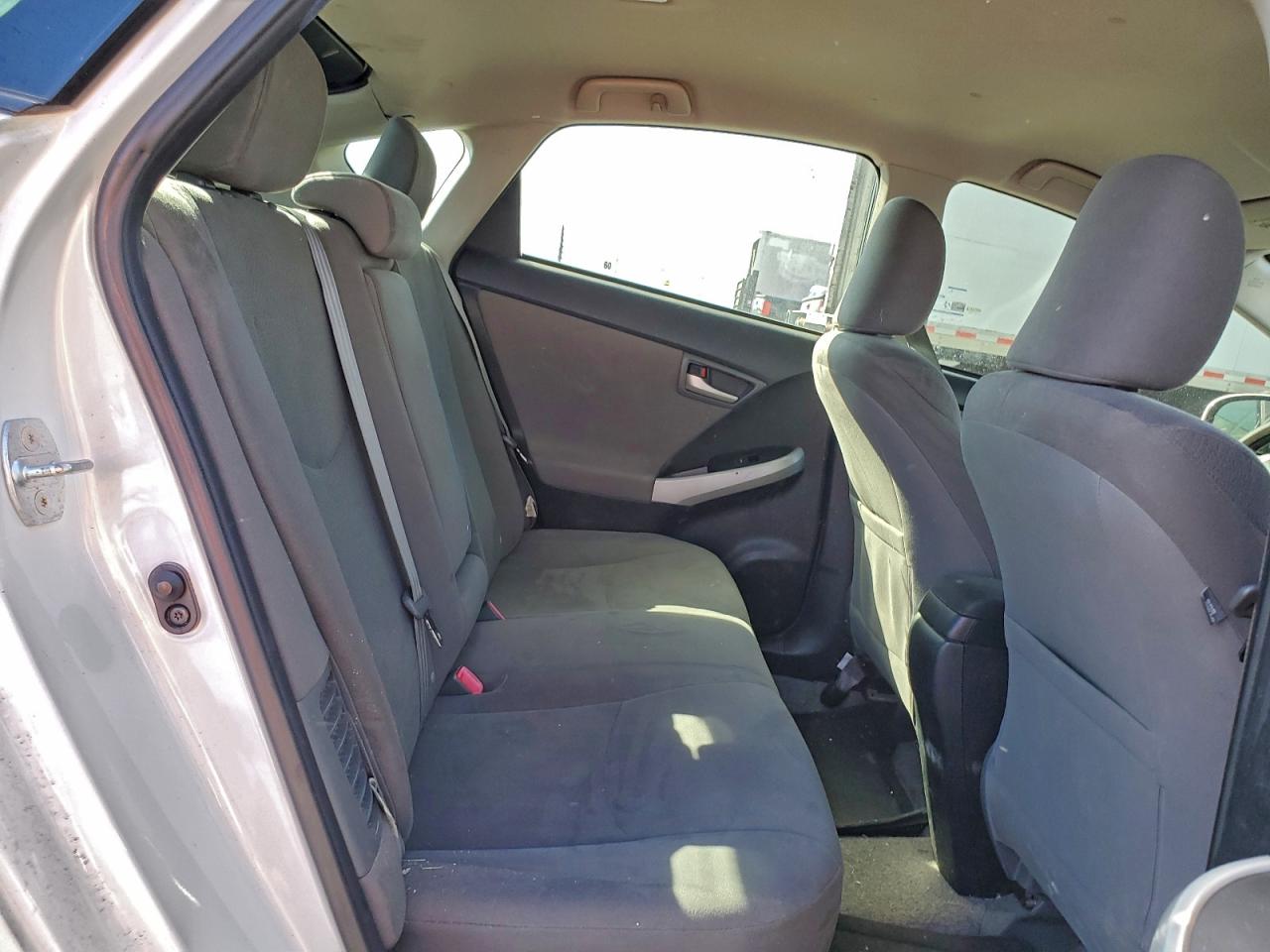 2013 TOYOTA PRIUS photo 19