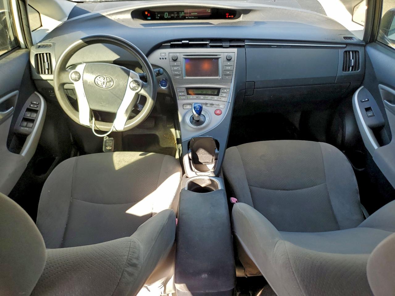 2013 TOYOTA PRIUS photo 15