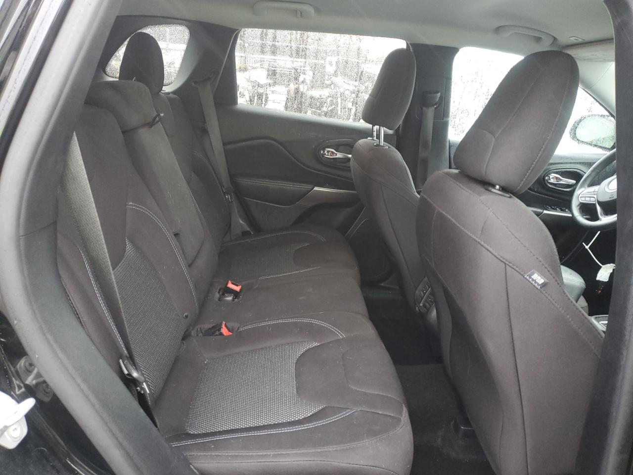 2019 JEEP CHEROKEE LATITUDE photo 31