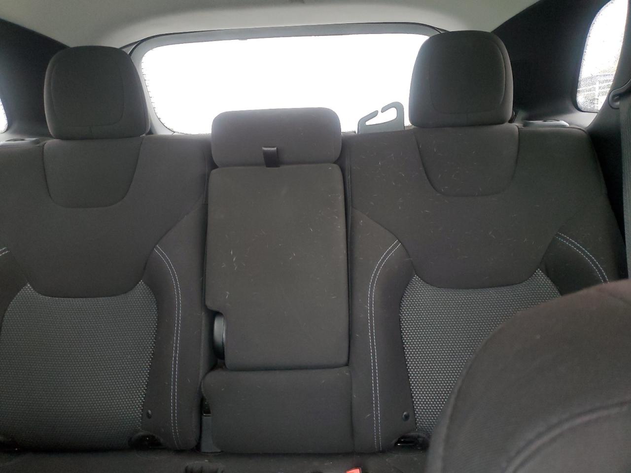 2019 JEEP CHEROKEE LATITUDE photo 28