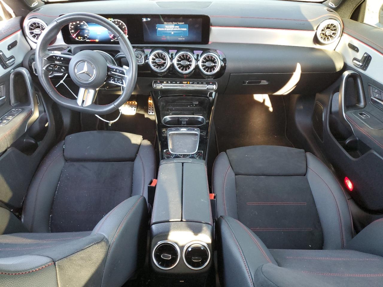2025 MERCEDES-BENZ CLA 250 photo 22