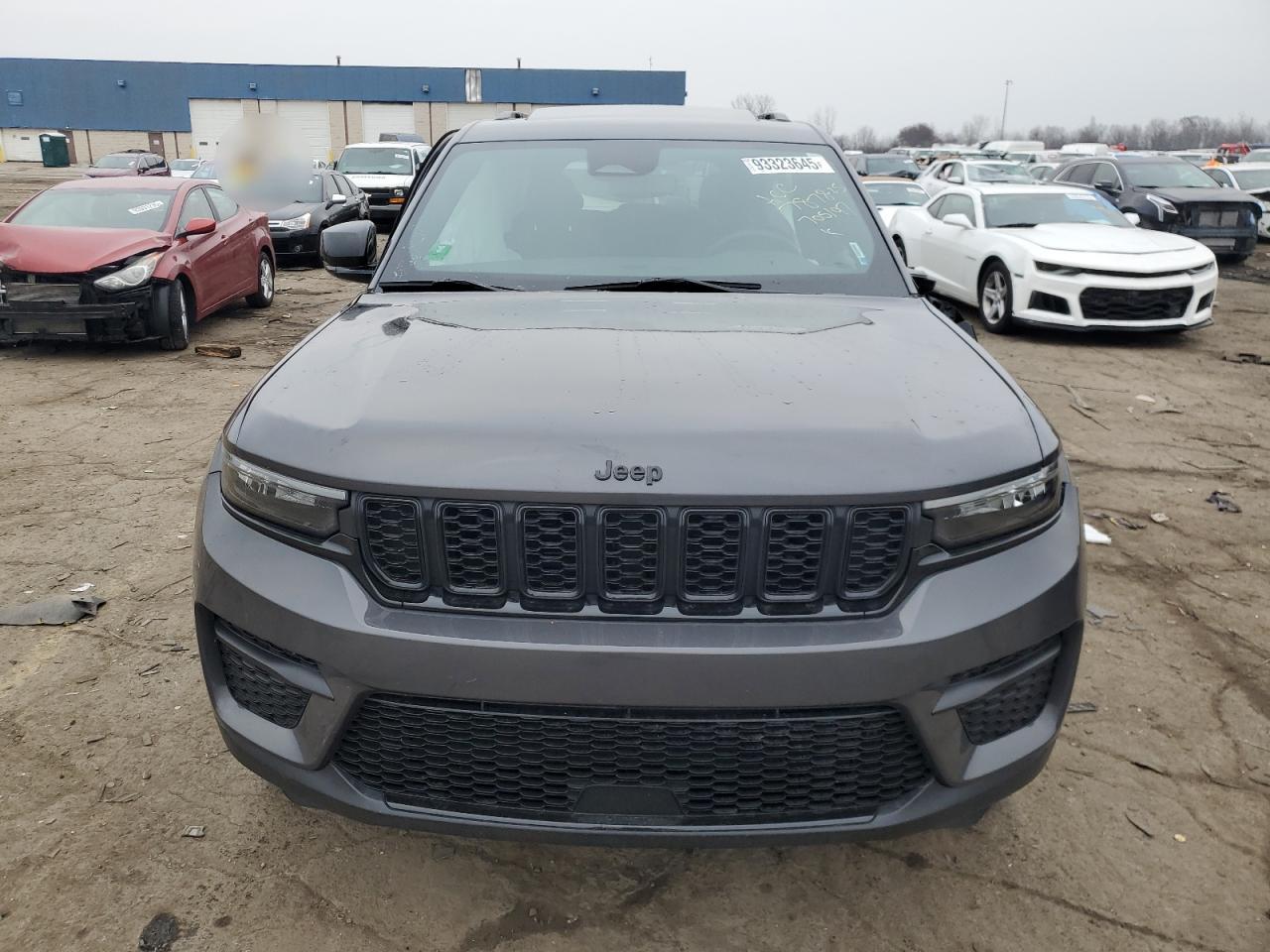 2023 JEEP GRAND CHEROKEE LAREDO photo 5