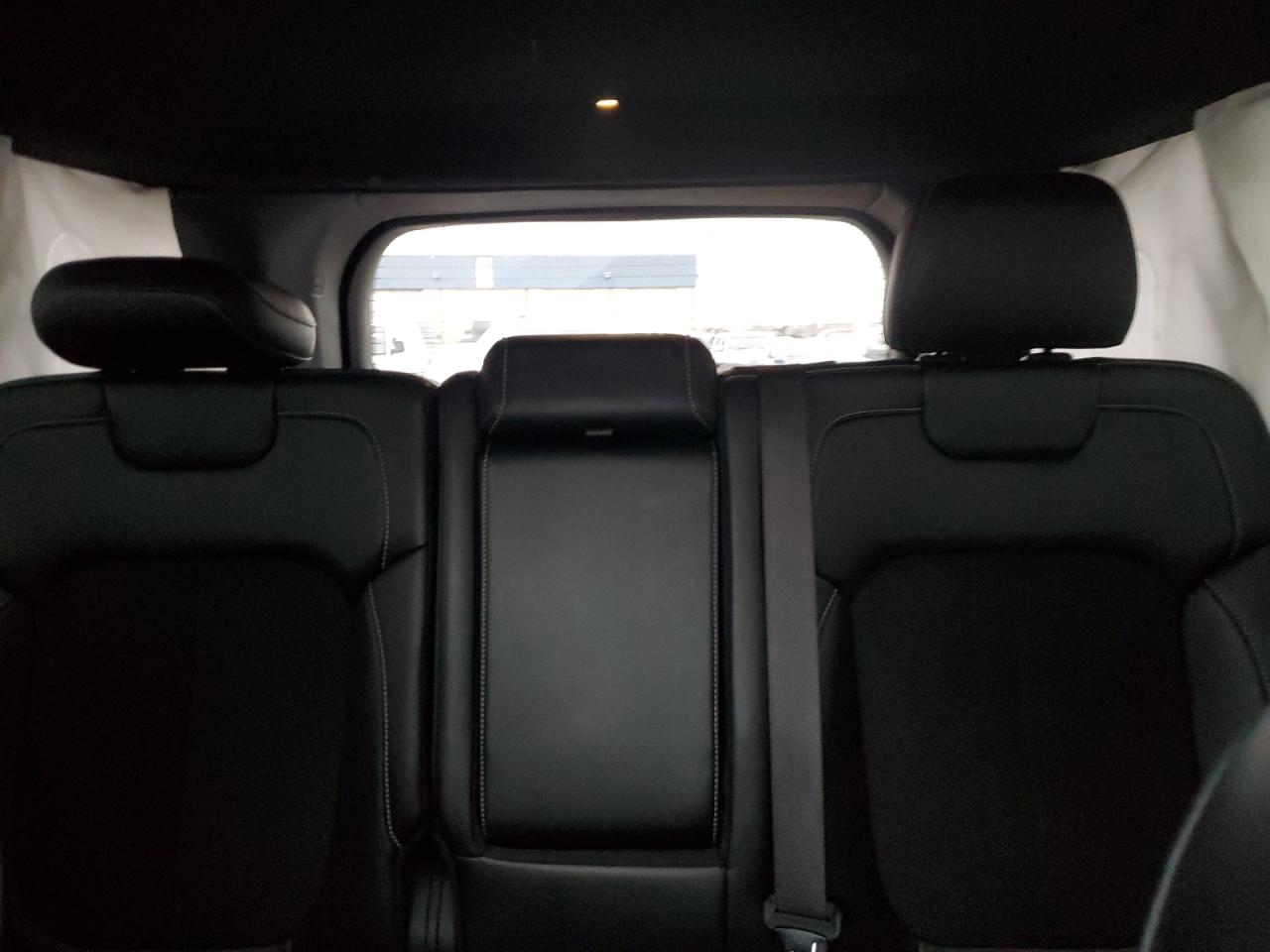2023 JEEP GRAND CHEROKEE LAREDO photo 10