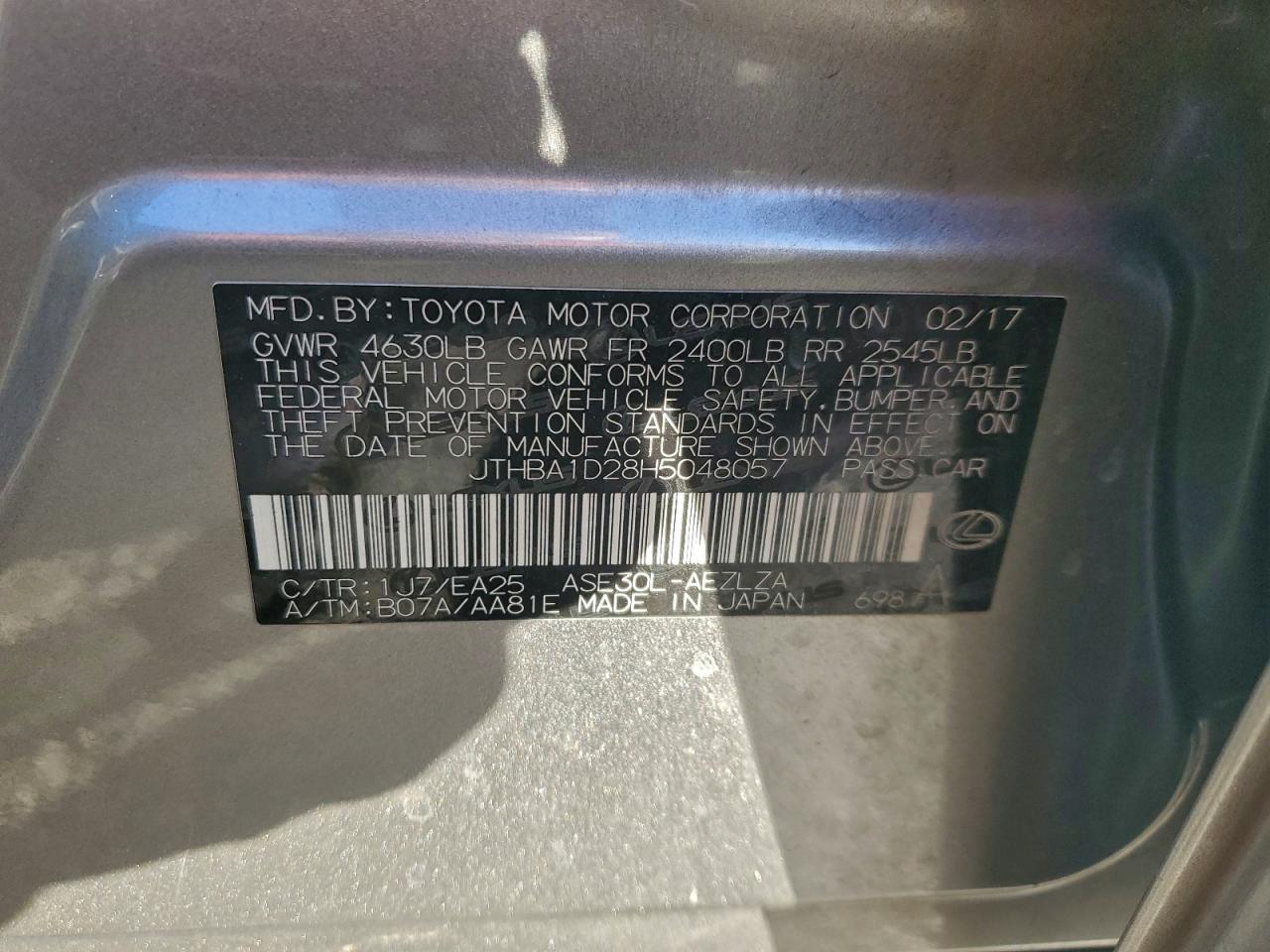2017 LEXUS IS 200T photo 23