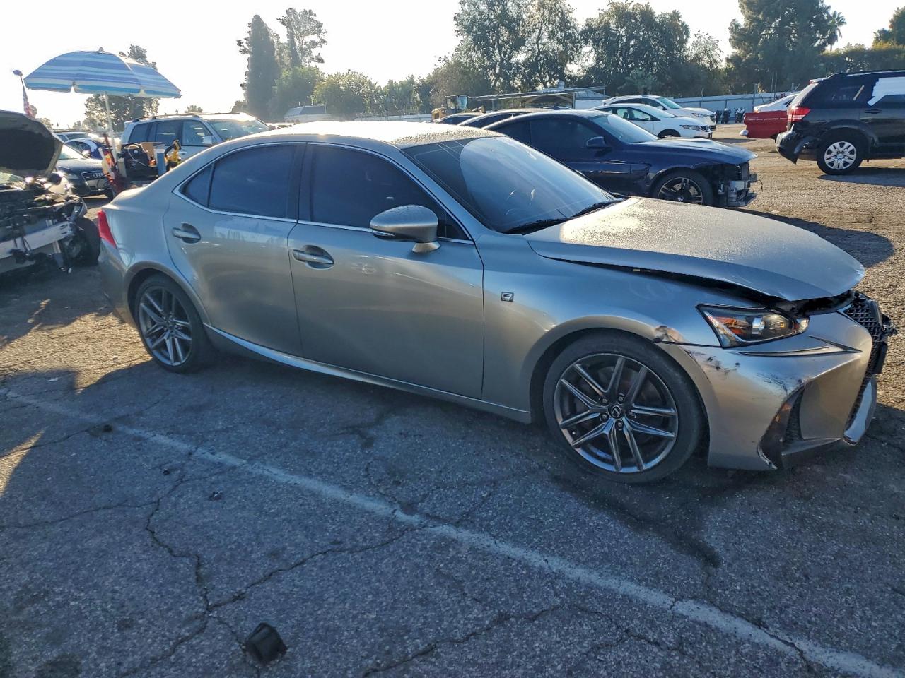 2017 LEXUS IS 200T photo 7