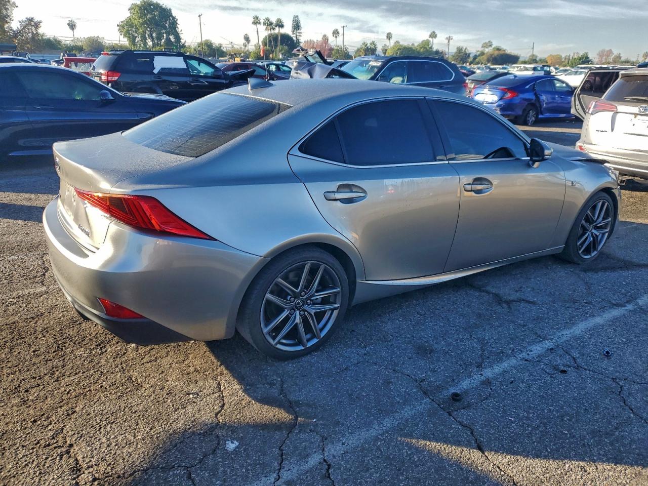 2017 LEXUS IS 200T photo 5