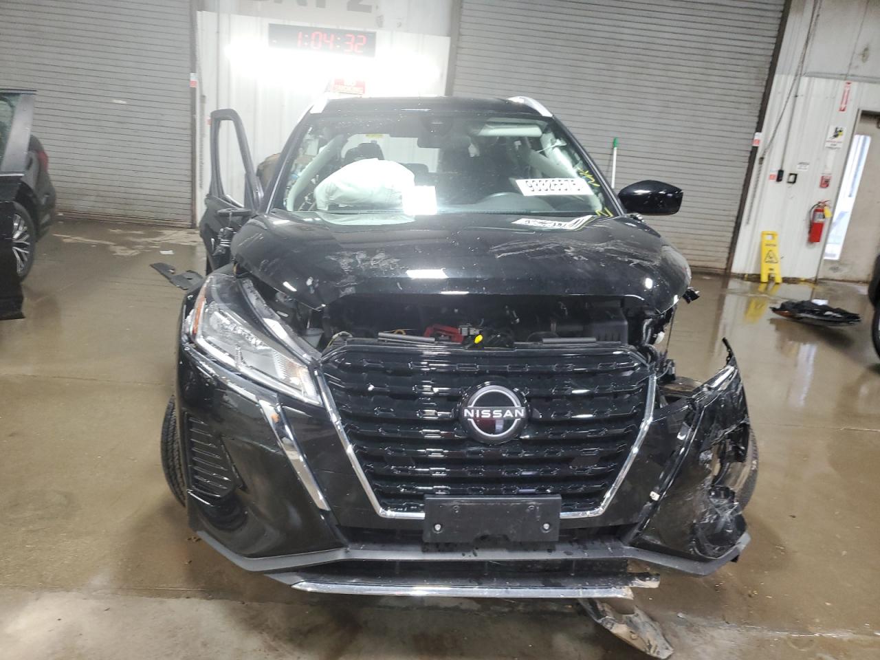 2022 NISSAN KICKS SV photo 9
