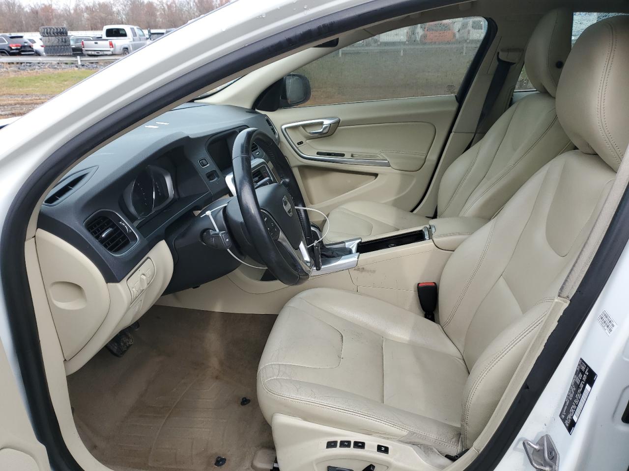 2015 VOLVO S60 PREMIER photo 19