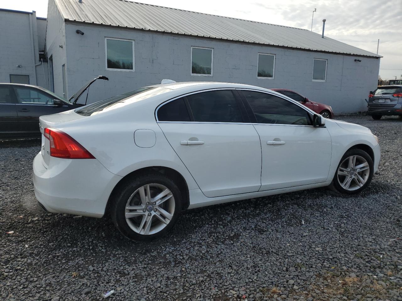 2015 VOLVO S60 PREMIER photo 7