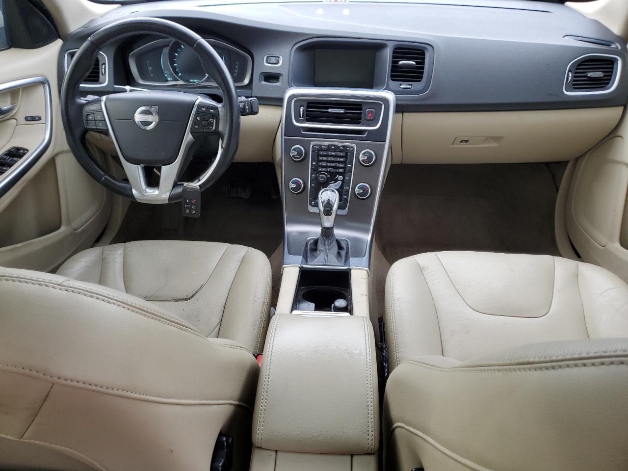 2015 VOLVO S60 PREMIER photo 22