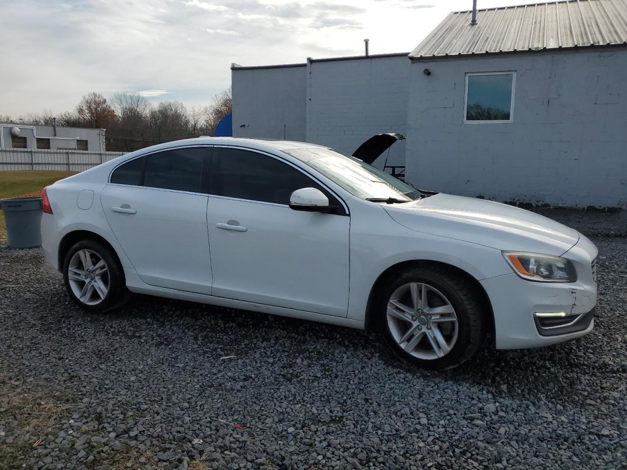 2015 VOLVO S60 PREMIER photo 10