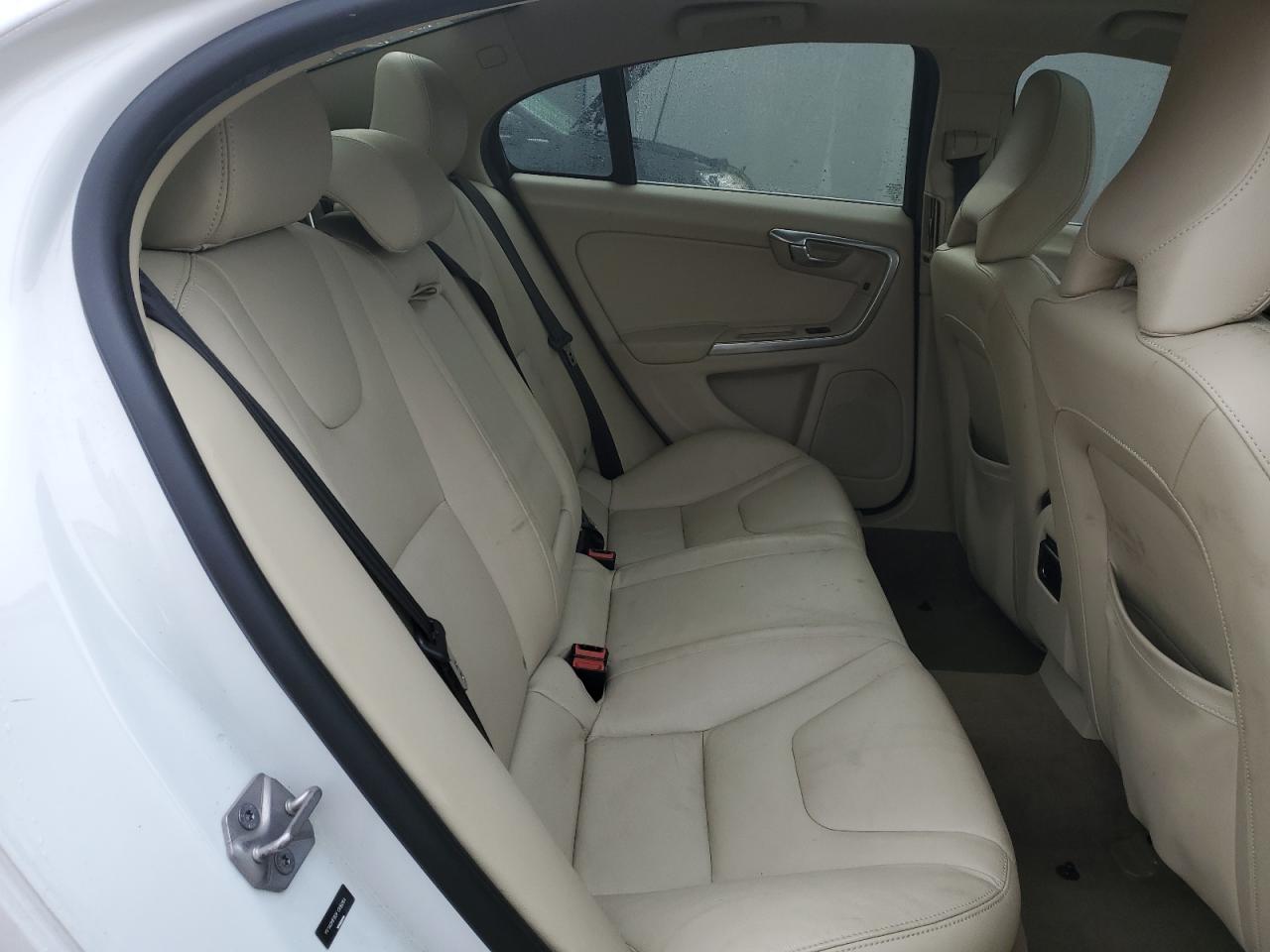 2015 VOLVO S60 PREMIER photo 28
