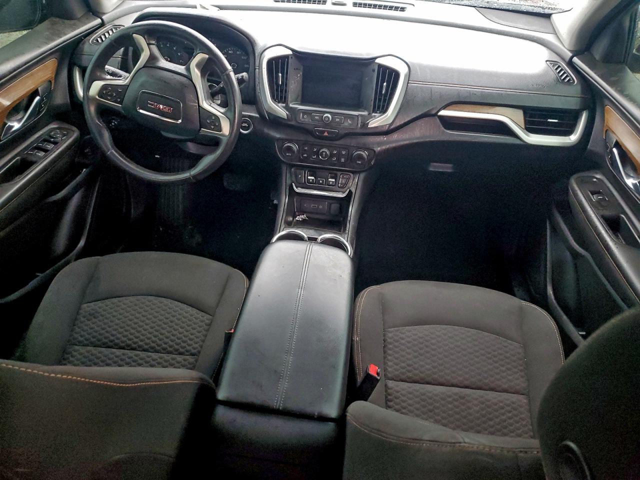 2018 GMC TERRAIN photo 15