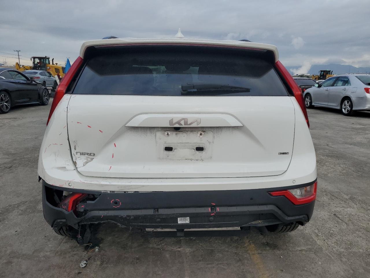 2023 KIA NIRO EX photo 6