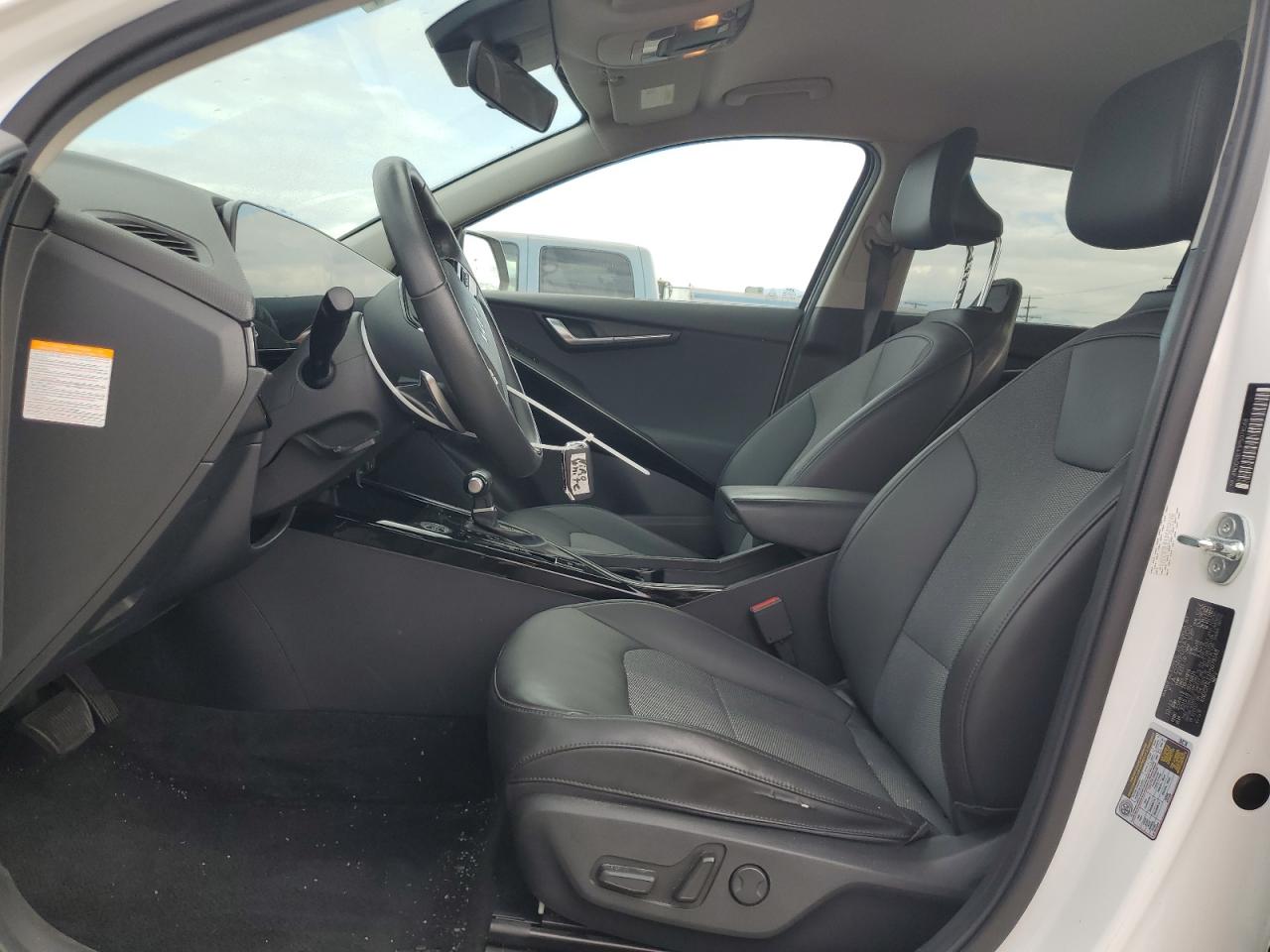 2023 KIA NIRO EX photo 7