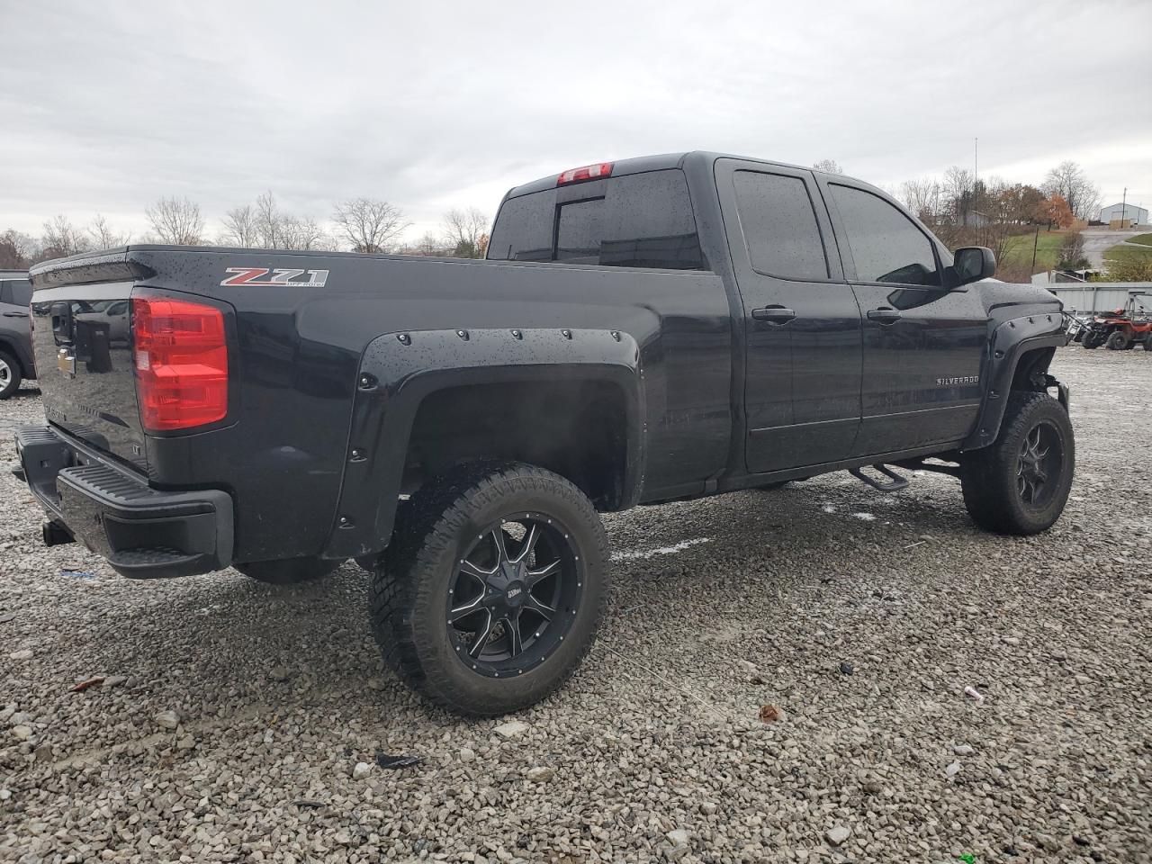 2016 CHEVROLET SILVERADO K1500 LT photo 3