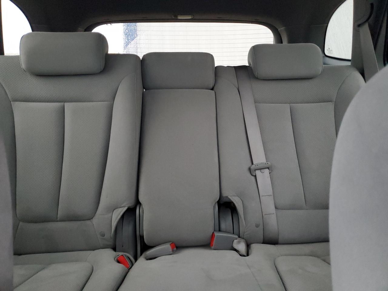 2009 HYUNDAI SANTA FE SE photo 28