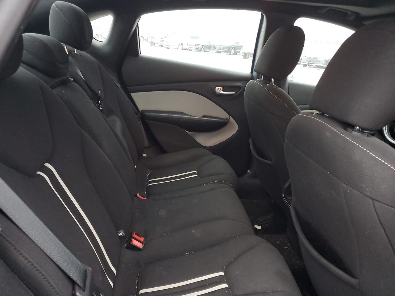 2013 DODGE DART SXT photo 19