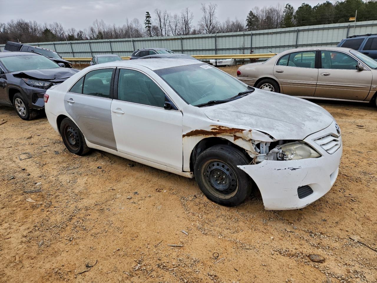 2011 TOYOTA CAMRY BASE photo 7