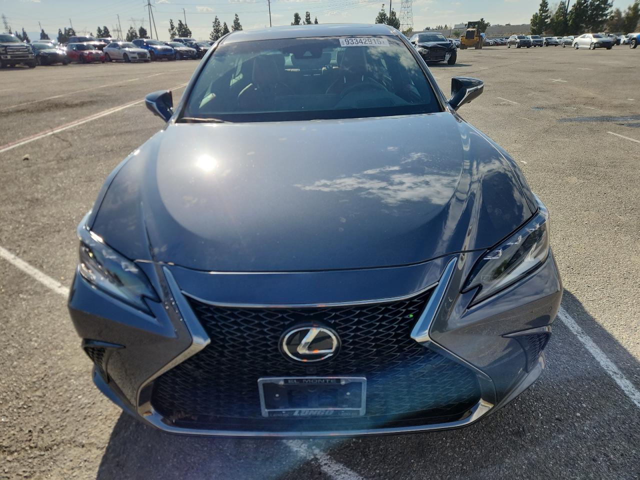 2024 LEXUS ES 300H F SPORT HANDLING photo 5