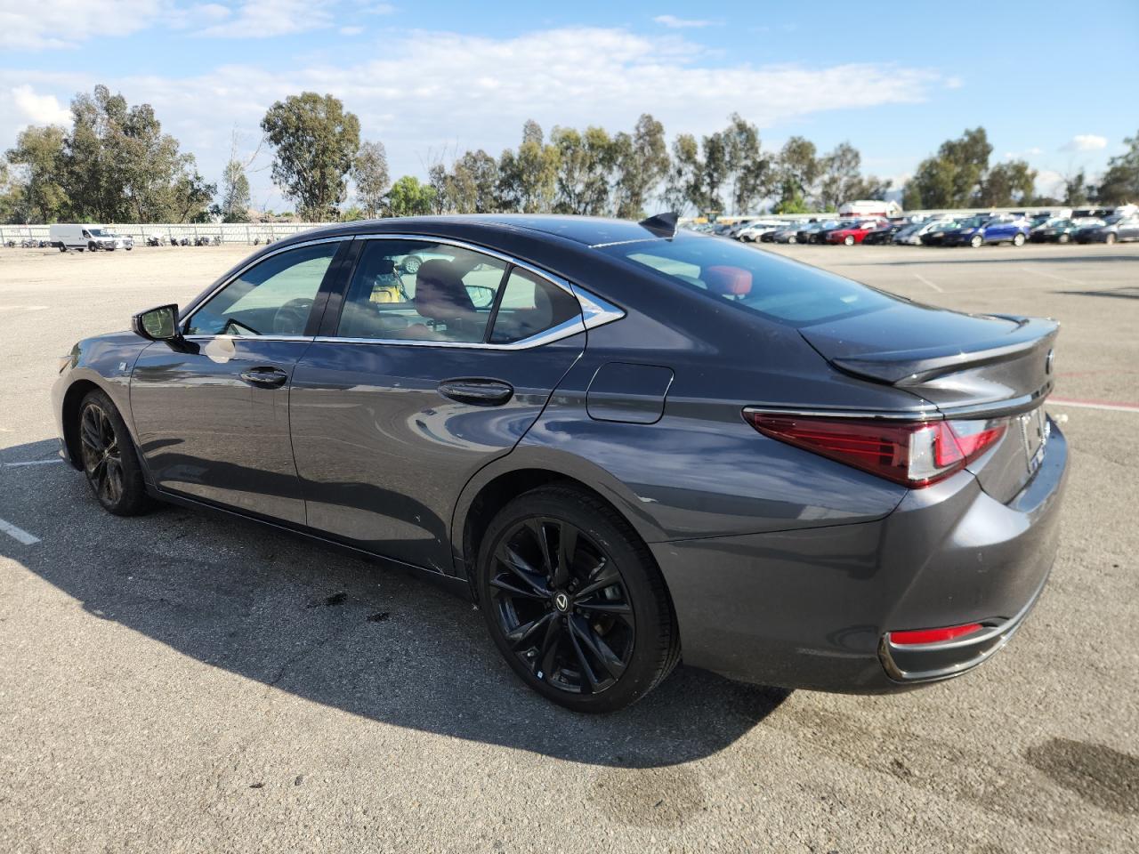 2024 LEXUS ES 300H F SPORT HANDLING photo 2