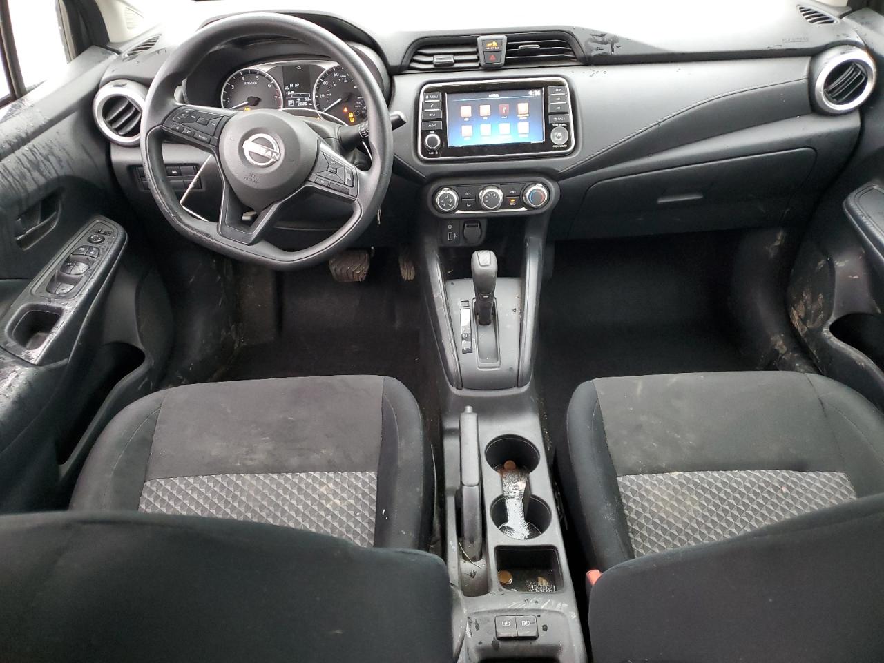 2024 NISSAN VERSA S photo 8